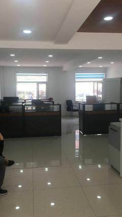 高薪誠聘房地產(chǎn)經(jīng)紀(jì) 月薪輕松過萬，開啟財富新篇章