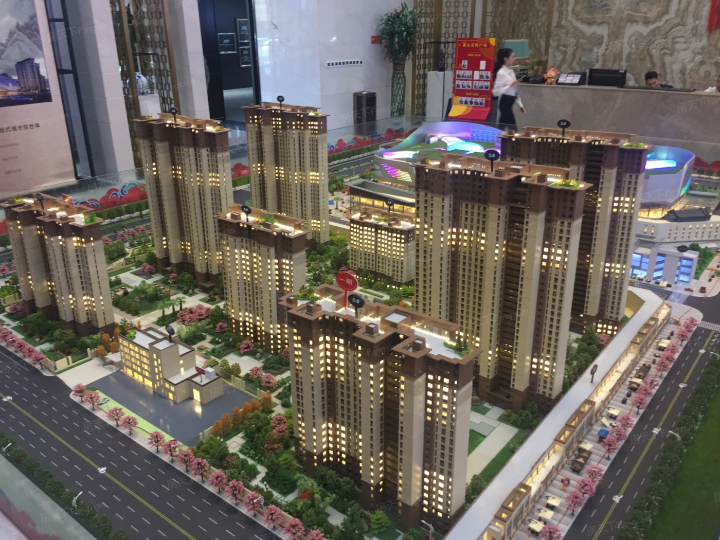 選擇唐山吾悅廣場人氣經(jīng)紀(jì)人，買房租房更安心